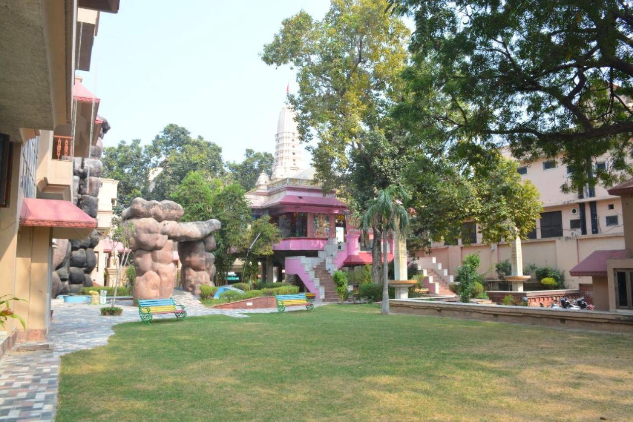 Ananda Krishna Van Vrindāvan Zewnętrze zdjęcie